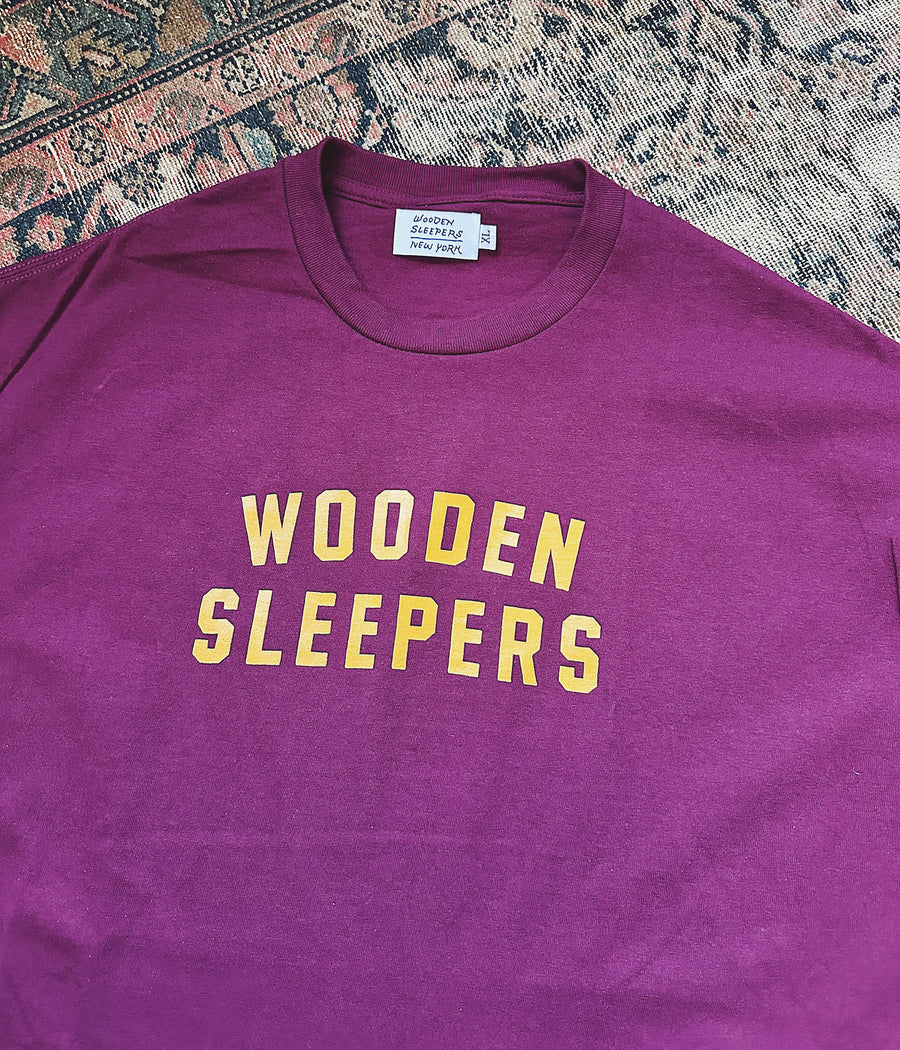 Wooden Sleepers Arc Logo T-shirt – Burgundy